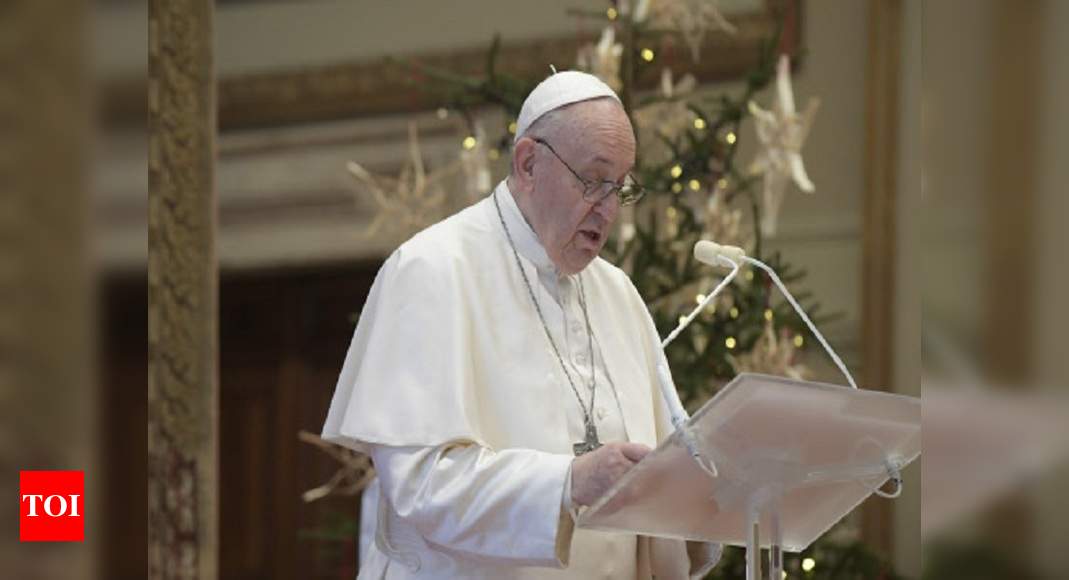 Pope proclaims year of families, offers advice to keep peace - Times of India