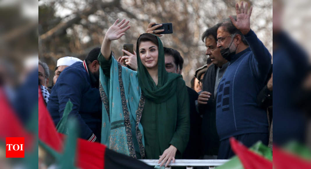 Maryam Nawaz claims Imran Khan govt 'begging' opposition for talks - Times of India