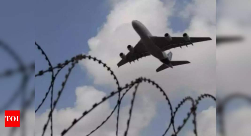 South Sudan Plane Crash: At least 10 people killed South Sudan plane crash | World News - Times of India