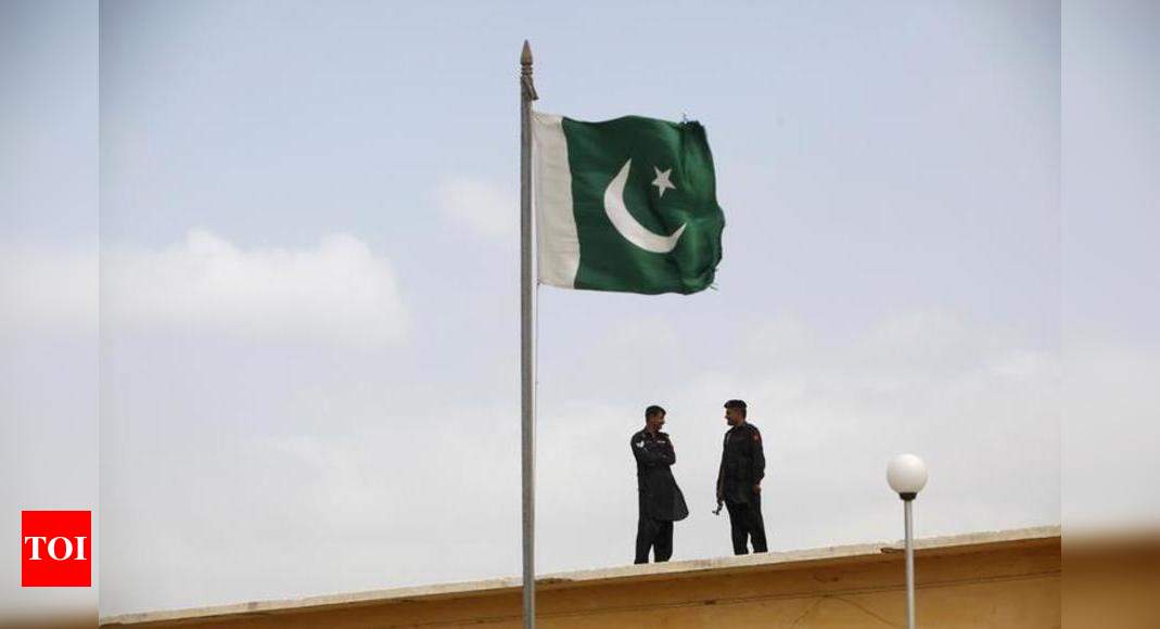 Over 6,18,000 Pakistanis deported from 138 countries since 2015 - Times of India