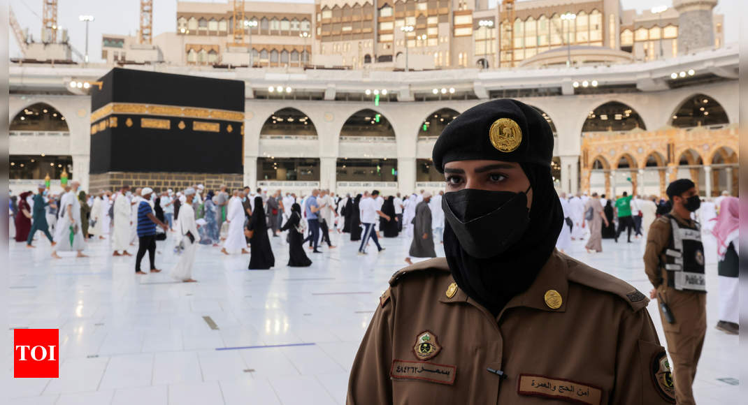 For the first time, Saudi women stand guard in Mecca during haj - Times of India