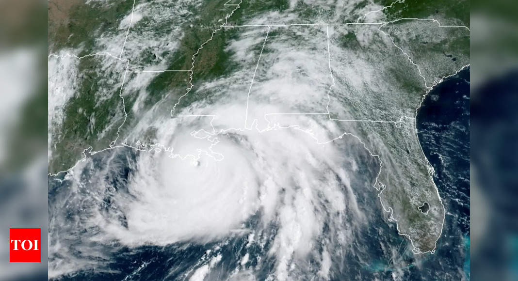 First death from Hurricane Ida, power out across New Orleans in US - Times of India